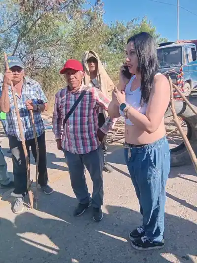 La intendenta de Mosconi se viralizó por su look para destrabar un corte de ruta: qué pasó cuando llegó