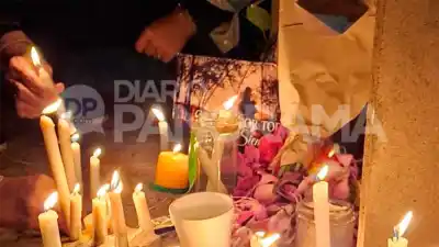 La foto que conmovió en el homenaje al Polaco Riemersma: el rostro que apareció entre las flores