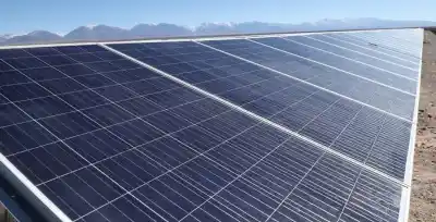 El parque solar de Iglesia que promete aliviar la boleta de luz: por qué lo consideran único en el país
