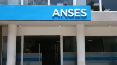 ANSES confirma quiénes cobran hoy: el detalle que miles esperan para ir al cajero