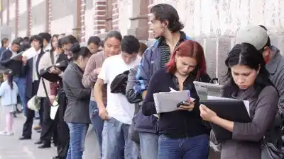 La fragilidad laboral toca su peor nivel en una década: qué pasa con los que pierden el empleo formal