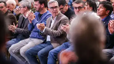 El peronismo parlamentario le dio la espalda a Weretilneck en la presentación de las rutas 22 y 151: qué pasó con los jefes comunales