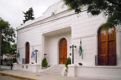 Créditos más caros de lo que parece: cuánto suman los impuestos en Viedma y otras ciudades