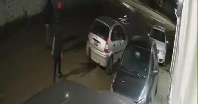 Robaron un Citroën en Río Gallegos: las cámaras captaron a tres personas y la familia pide ayuda