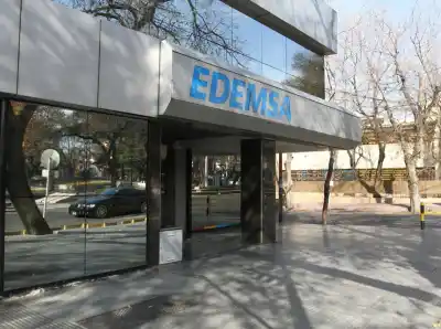 Mendoza ordena una revisión urgente en EDEMSA tras descubrir un problema en los papeles