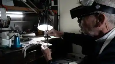 La joyería contemporánea, según un histórico de Rosario: por qué asegura que "no tiene nada que ver" con su oficio