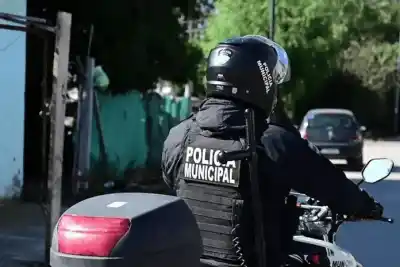 Ghi creó la Policía Municipal de Morón por decreto: la dura respuesta del sabbatellismo