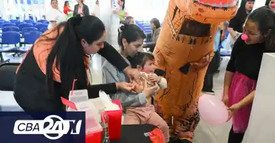 Maternidad Provincial: una jornada de vacunación que superó las 400 dosis y el detalle que marca la diferencia