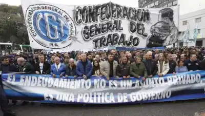 La CGT se retiró del Consejo del Salario y dejó flotando la amenaza de un paro: qué pasa con el mínimo