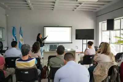 Semana del Árbol en Corrientes: la jornada que unió a especialistas y vecinos en el Parque Tecnológico