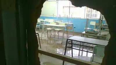 El 64,7% de los jóvenes más pobres no terminó la secundaria: qué revela el informe de la UCA