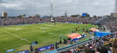 Los Pumas cayeron ante Australia en un 23 de Agosto colmado: la serie se define en Mendoza