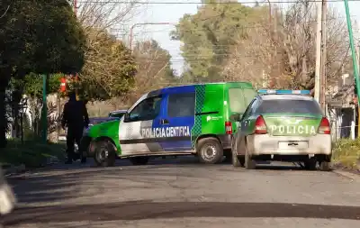 Mataron a puñaladas a un joven de 25 años en una pelea entre vecinos en La Plata