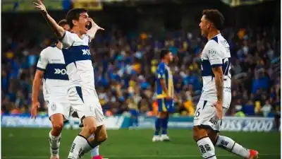 Gimnasia lo dio vuelta sobre el final y le ganó a Central en Arroyito