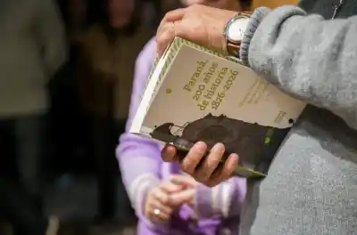37 autores retratan 200 años de Paraná en un libro de 850 páginas