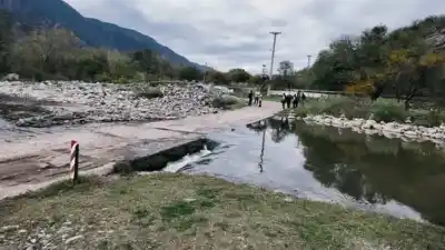 Prohíben el paso de camiones y colectivos por el badén de Pomancillo Oeste