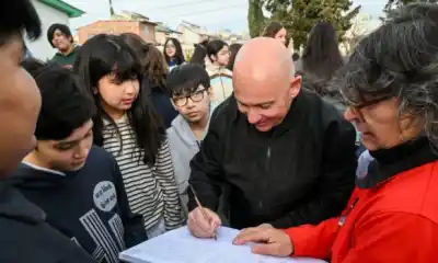 Sastre plantó conciencia ambiental con los chicos de la Escuela N° 110