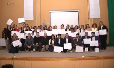 35 nuevos profesionales en Puerto Madryn: la Universidad del Chubut celebró su XIII Colación