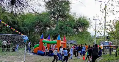 El Portezuelo: los vecinos armaron un festejo inolvidable para el Día del Niño