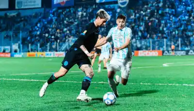 Atlético Tucumán no pudo con Belgrano y dejó escapar la victoria en el Monumental