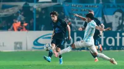 El "Mudo" Vázquez fue figura pero Belgrano no pudo con Atlético Tucumán