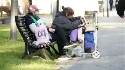 Mujeres y familias: el nuevo perfil de la gente que vive en la calle en Rosario
