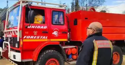 Incendio en una casilla de la feria de Solidaridad: investigan si hay una persona atrapada