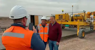 Figueroa viaja a Houston para sellar el acuerdo que financia 1.000 km de rutas