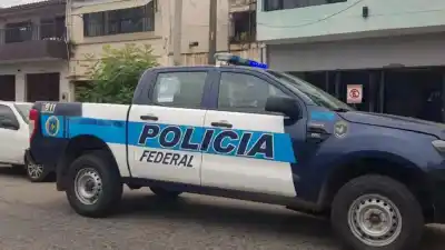 Dos policías federales detenidos por un falso allanamiento para robar $30 millones en Córdoba