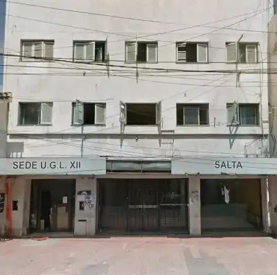 Intiman al dueño del ex edificio del PAMI por el abandono en pleno centro de Salta
