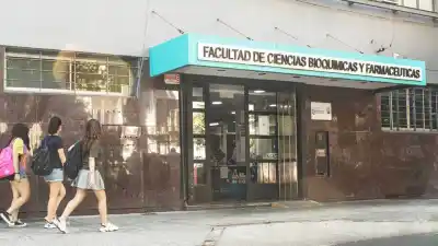 Restituirán los legajos de Charo Spetale y Constantino Razzetti en la UNR