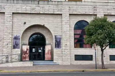 Los ojos que guardaron a San Luis: la muestra que revive al fotógrafo José La Vía