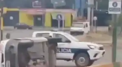 Volcó en la zona sur y el test de alcoholemia le dio positivo: tenía 1,38 gramos de alcohol