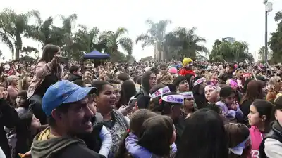 Piñón Fijo emocionó hasta las lágrimas en el festejo del Mes de las Infancias
