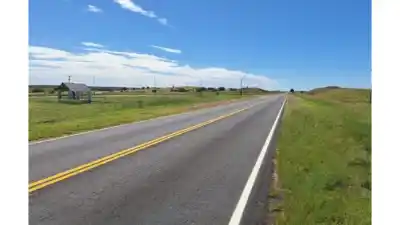 Casi $4.000 millones para cortar el pasto de las rutas pampeanas