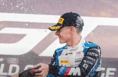 Nacho Montenegro, campeón en Europa: el piloto de Rada Tilly se consagró en el GT World Challenge
