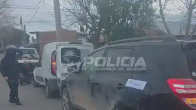 Secuestraron una camioneta y una moto con pedido de captura en Neuquén