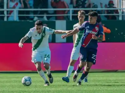 ¡Debut soñado! El Ruso Rodríguez atajó un penal, pero Banfield cayó ante River
