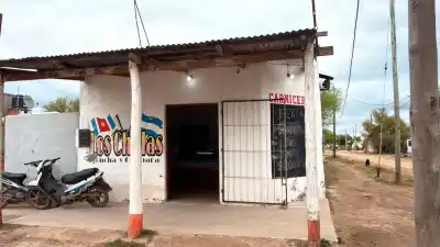 Cegaron con barro las cámaras y desvalijaron una carnicería en Añatuya
