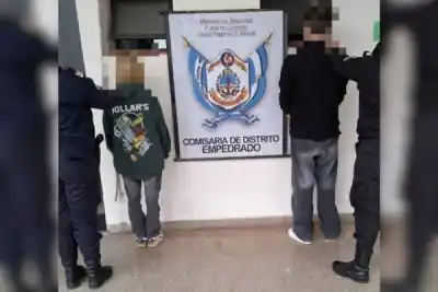 Vendían droga en plena vía pública y cayeron: secuestraron marihuana en Empedrado