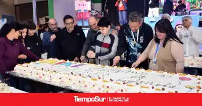 Elmiger: "Es una felicidad absoluta terminar de esta manera el mes de las infancias"