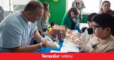Coloccini celebró el éxito de Aike Jugar: vacunación y juegos en el Boxing Club