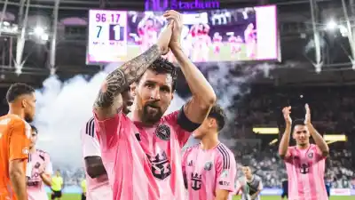Messi desató su show: póker de golazos y una asistencia para el 7-1 de Inter Miami