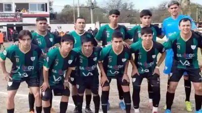 Empate con sabor a poco: Social Pinto y La Ensenada igualaron 1-1 en el debut