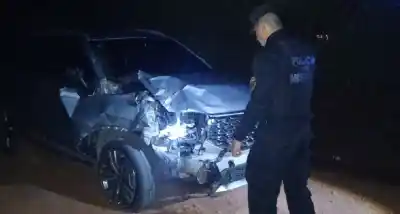 Dos jóvenes murieron en Fracrán: el auto que los atropelló era robado