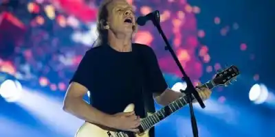 Alarma entre los fans de AC/DC: guitarrista de la banda fue internado de urgencia en Buenos Aires
