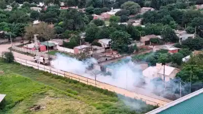 La Banda en alerta: Fumigaciones nocturnas en barrios afectados por las inundaciones