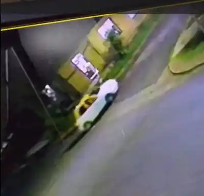 Robo en un supermercado de Posadas: dos hombres se llevaron fernet y ya habrían actuado en otros locales