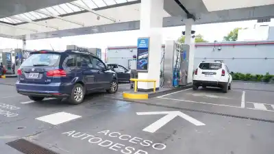 El autodespacho de combustible no despega: solo el 3% de las cargas se hace solo