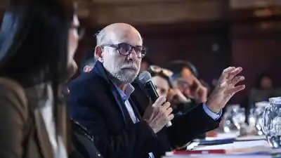 Fama: "Minería sí, pero la plata acá" y la UNCA pierde fondos de YMAD